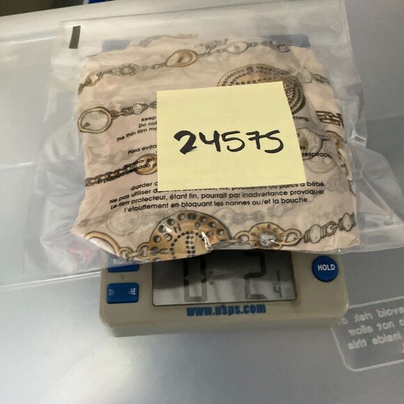 Henri Bendel Silk Scarf Chain Baroque Print Beige Regal Designer Luxe Wrap 86x35 - Picture 6 of 6